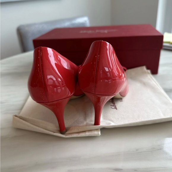 Salvatore Ferragamo red leather heels size 8B - Picture 6 of 6